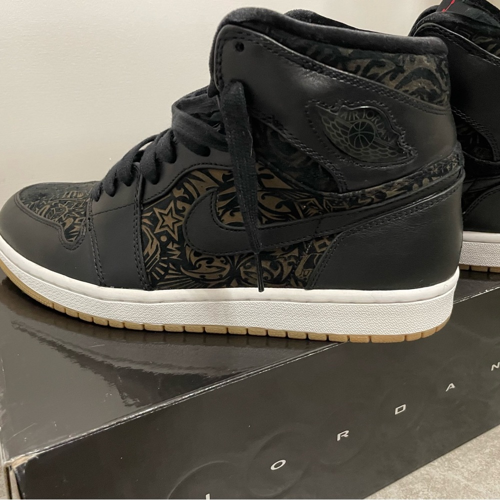 🔥🔥🔥Jordan 1 Premier Laser men size 10